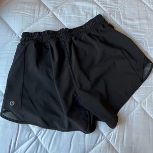 Luluemon hotty hot short